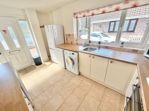 Acacia Drive Great Sutton